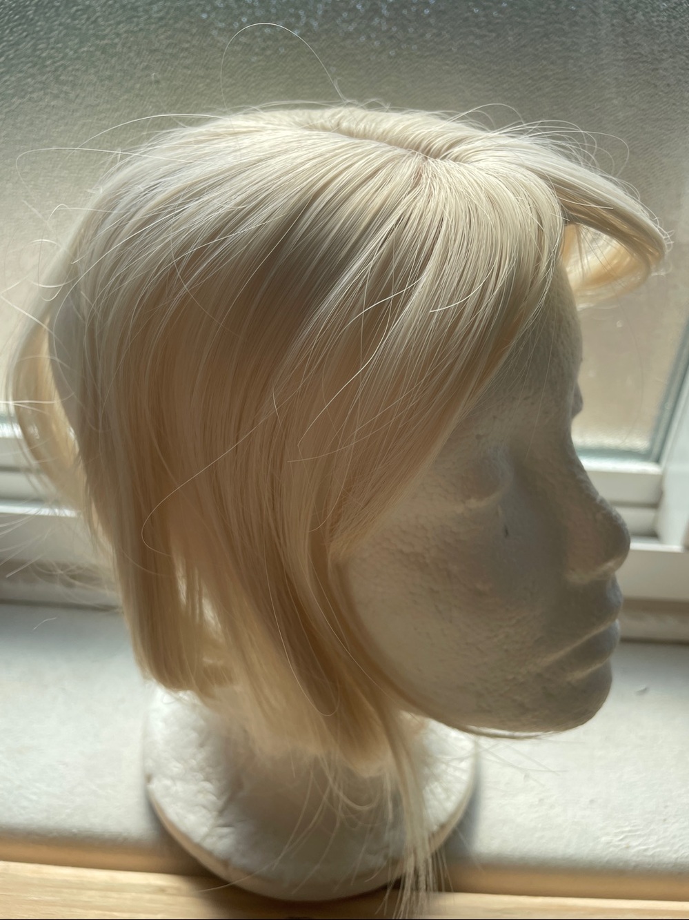 NWT 11” approx white vanilla blonde natural topper feather bangs #60 brand new - Picture 14 of 16